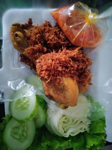 AYAM GORENG SAWARGI