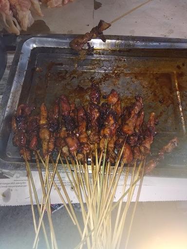 SATE MADURA PAK JUPRI PASAR BENDA