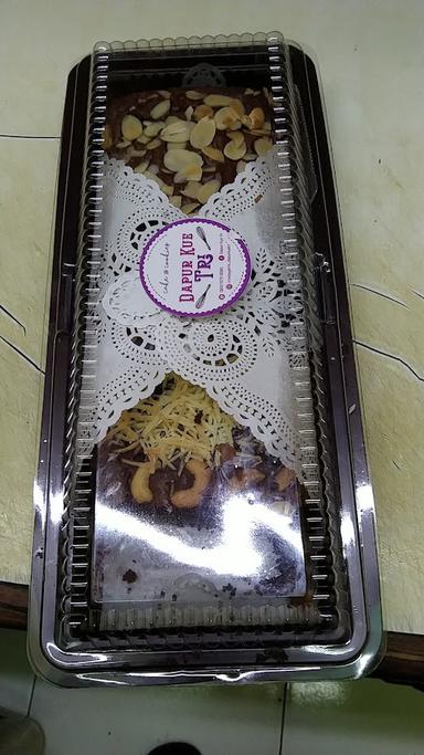 DAPUR KUE TRI