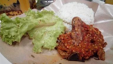 AYAM & BEBEK 46 SOLO