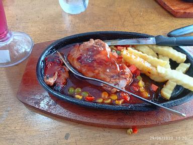 BAWAIN STEAK, LUBANG BUAYA