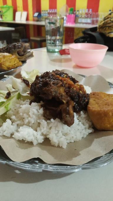 BEBEK ABU YASIR (RM. 4BU Y4SIR) OUTLET KP. MAKASAR PINANG RANTI LAMPU MERAH GARUDA