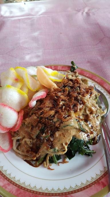 GADO GADO KANG ROHMAN