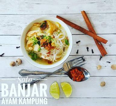 GEROBAK NASI SAMIN/KUNING DAN SOTO BANJAR