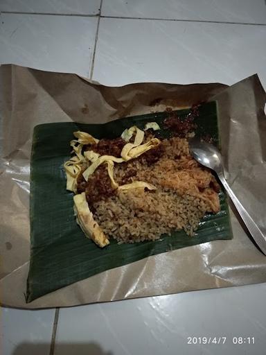 GEROBAK NASI SAMIN/KUNING DAN SOTO BANJAR