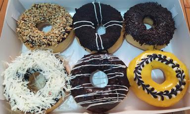 HOKI DONUTS BU NURASIYAH JAMIL PROKUS BSK