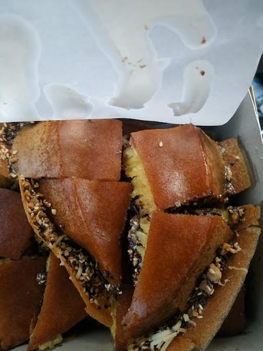 MARTABAK BANDUNG ERWIN