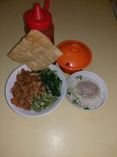 MIE AYAM BAKSO WONOGIRI HALIM