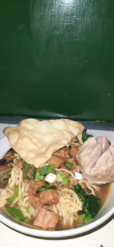 MIE PANGSIT AYAM & BAKSO MAS SANTOSO