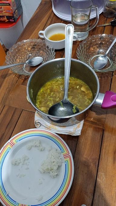 SOTO AYAM CEKER PAK UBAN