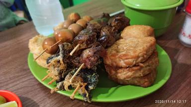 SOTO KUDUS KEMBANG JOYO