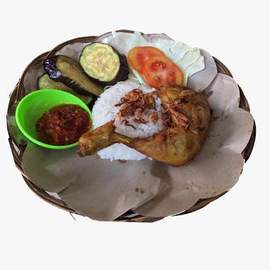 WARUNG MAKAN KAMBOJA BU DEDEH