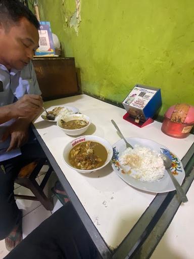 WARUNG SATE SOLO PAK MAN