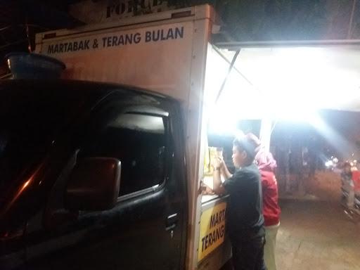 MARTABAK & TERANG BULAN MANALAGI