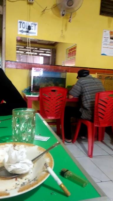 WARUNG MAKAN TEGAL UPIE