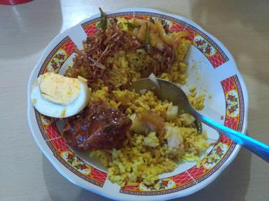 WARUNG NASI KUNING 24/7, MURAH & BANYAK