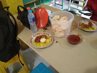 WARUNG NASI KUNING 24/7, MURAH & BANYAK