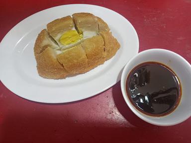 PEMPEK PALEMBANG OM AMIR