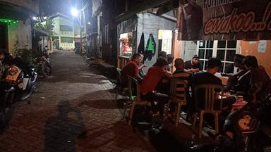 WARUNG KOPI TANTA LINA