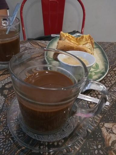 NINE KOPITIAM