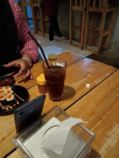 SUSHI YATAI MAKASSAR