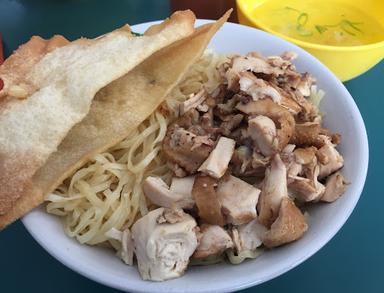 BAKMI MANGKOEK AYAM