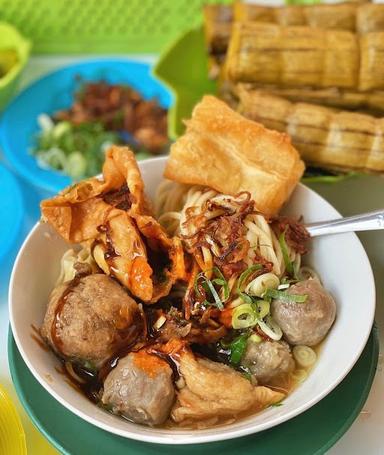 BAKSO LOCER