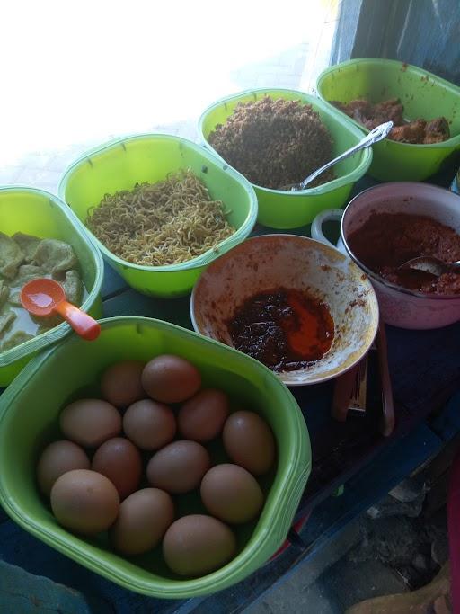 NASI KUNING MAMA YAYAT