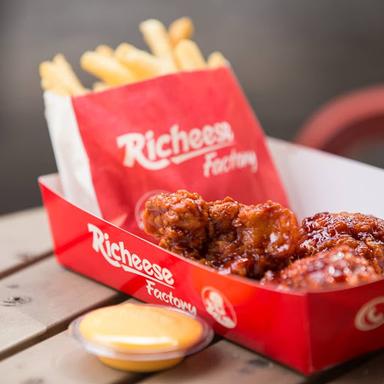 RICHEESE FACTORY SAM RATULANGI