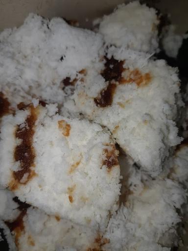 KUE DONGKAL MAMPANG PRAPATAN