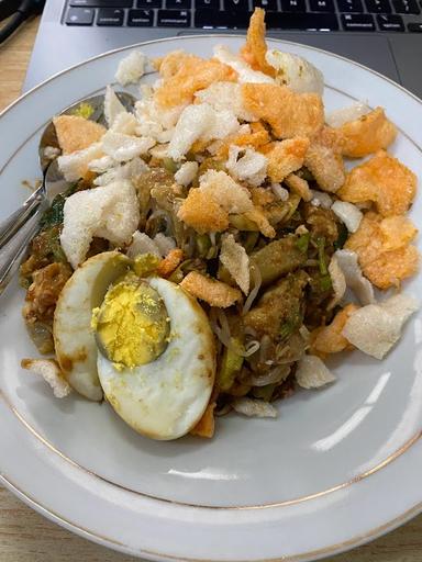 GADO-GADO SAMBO