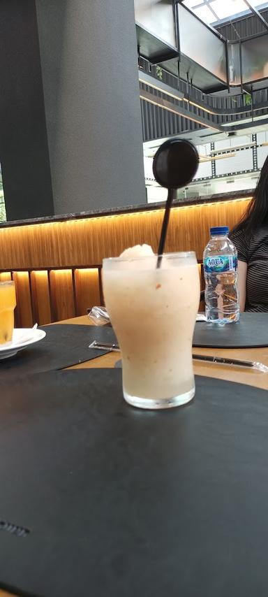 GREYHOUND CAFE GATOT SUBROTO