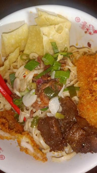 MIE CAP AYAM KUNGFU - KEMANG