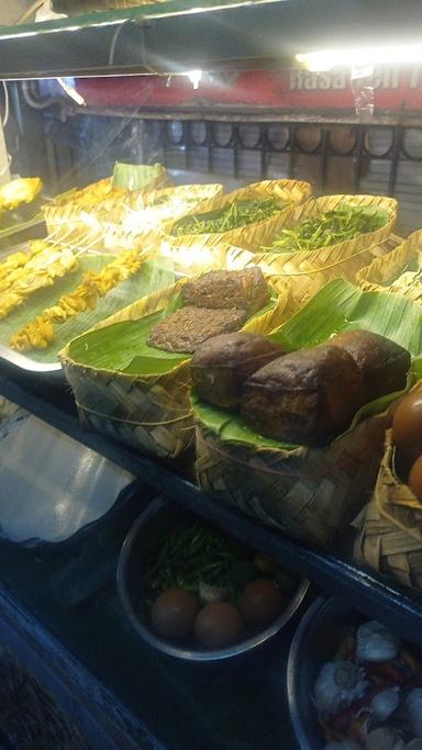 PECEL PINCUK BANGOR, OUTLET. KUNINGAN BARAT