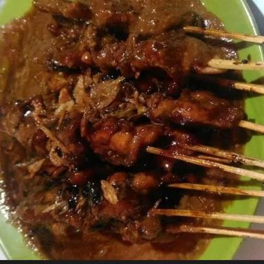 SATE AYAM MADURA CAK SAHRUL