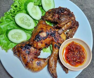 AYAM BAKAR KALASAN