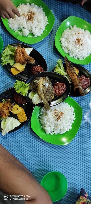 PECEL LELE & MIE SURABAYA PAK LEK PONO