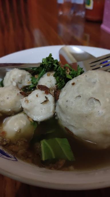 MIE AYAM DAN BAKSO TOLE AREK MALANG