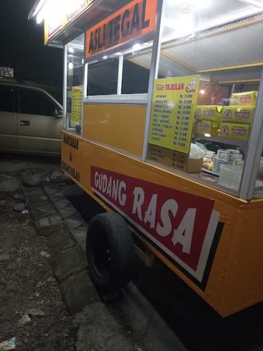 MARTABAK GUDANG RASA