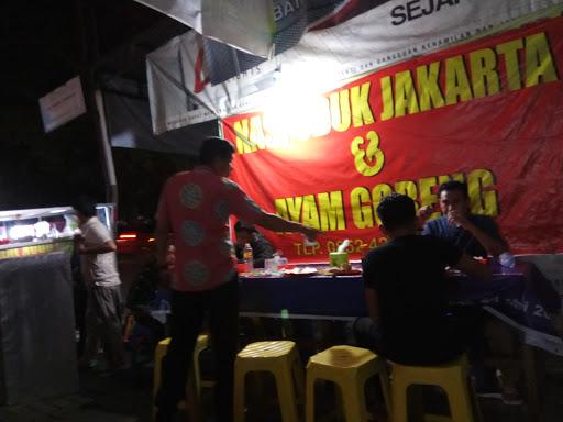 NASI UDUK JAKARTA DAN AYAM GORENG