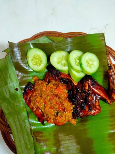 AYAM BAKAR DAN AYAM GEPREK ASMIE