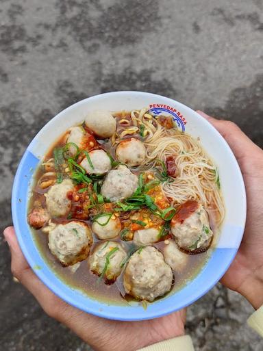 MIE BASO AGUS CIKURUBUK