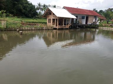 SAUNG BALONG ASUM