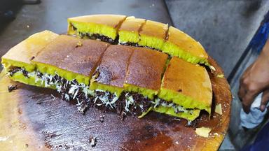 MARTABAK BANGKA MANGUNREJA