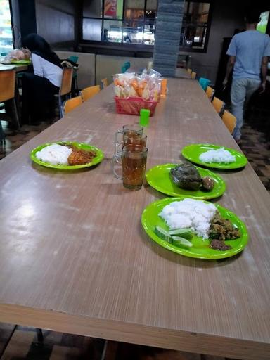 WARUNG NASI IBU ANI