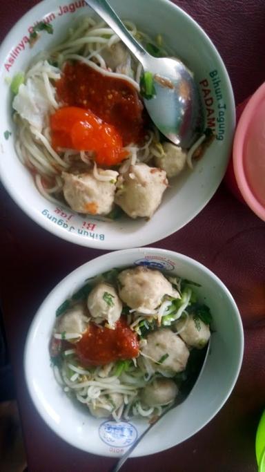 MIE AYAM & BAKSO GOYANG LIDAH