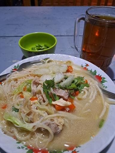 BAKMI JOWO PAK ERTE MANTRIJERON