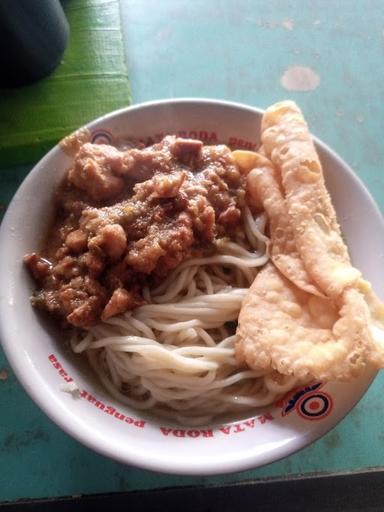 BAKSO, MIE AYAM & SOTO KANG NARYO(꧋ꦧꦏꦱ꧈ꦩꦪꦄꦪꦩ&ꦱꦠꦏꦤꦪ)