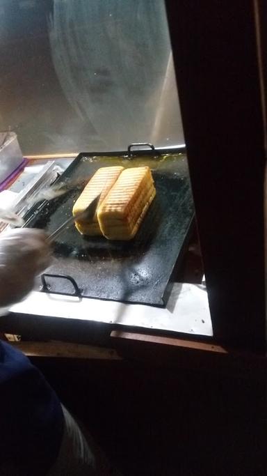 ROTI BAKAR SEDAP ENAK PANJAITAN