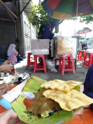 VANDA VINDY WARKOP